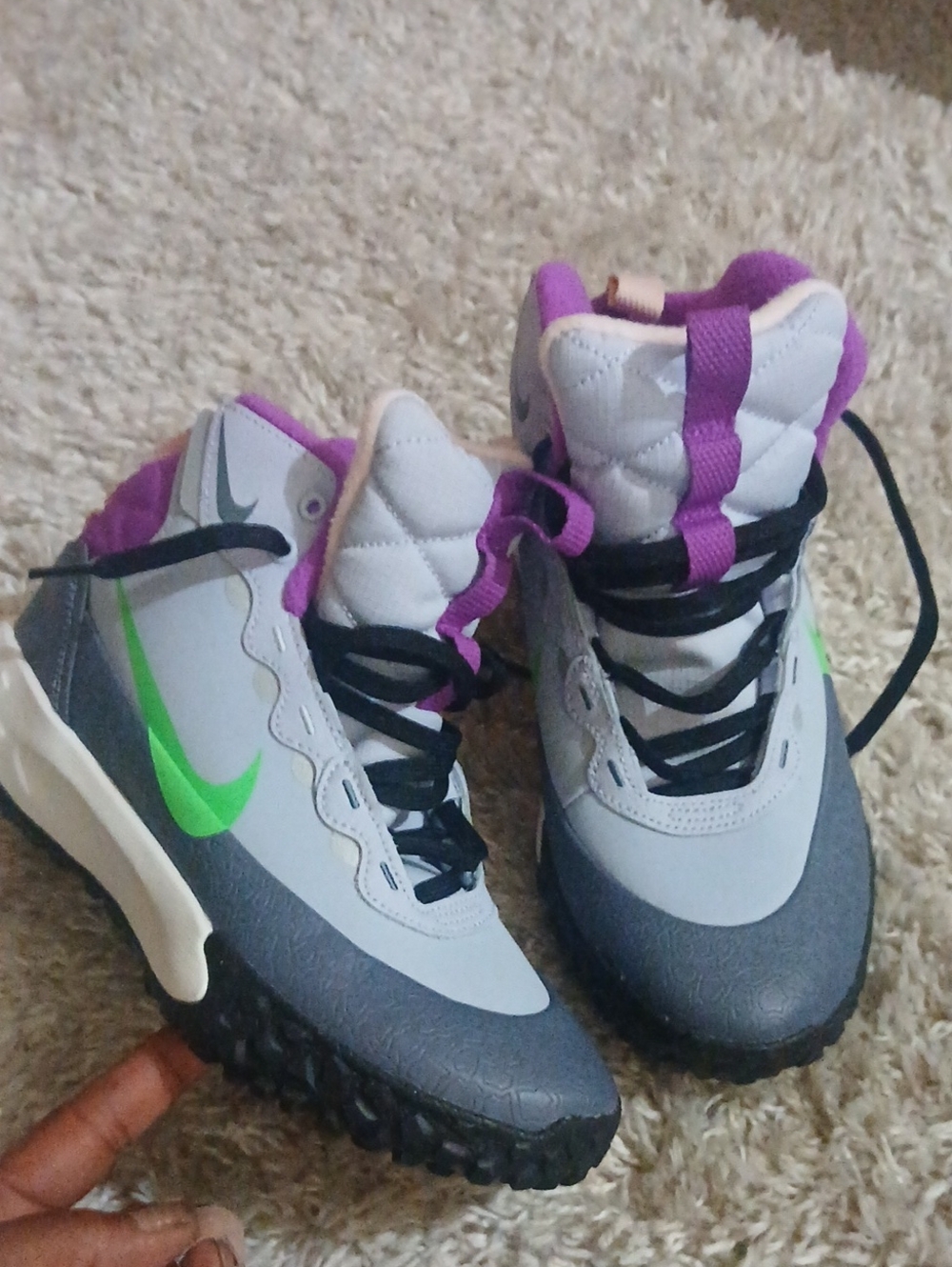 NWOT NIKE BOOTS
